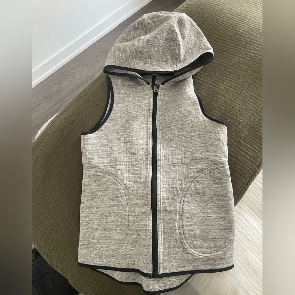Lululemon Vest - Picture 1 of 1